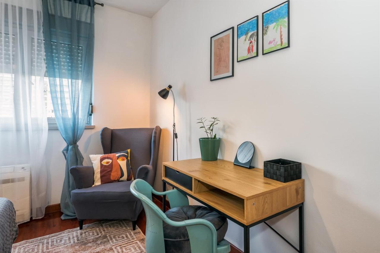 Airy 2-Br Apt W/ Open Layout & Modern Design Apartment Split Bagian luar foto