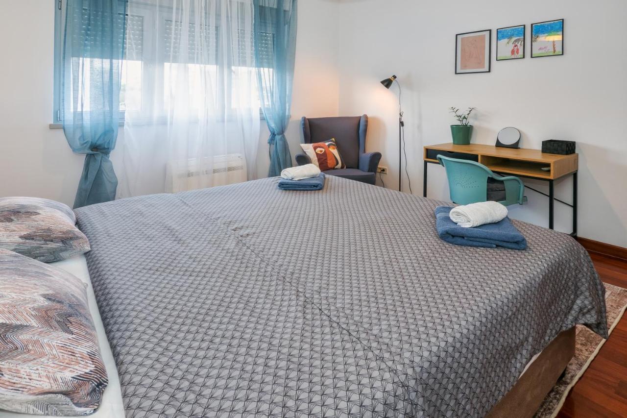 Airy 2-Br Apt W/ Open Layout & Modern Design Apartment Split Bagian luar foto