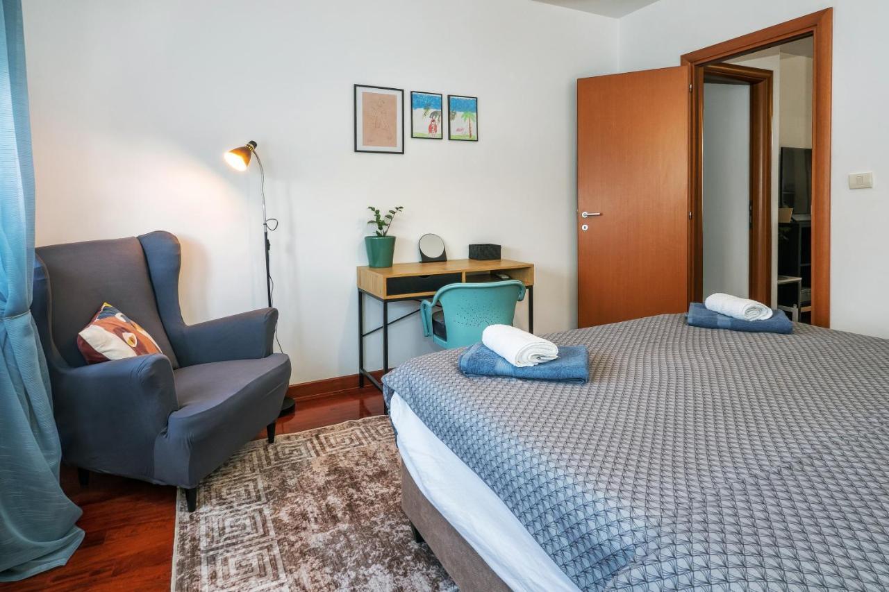 Airy 2-Br Apt W/ Open Layout & Modern Design Apartment Split Bagian luar foto
